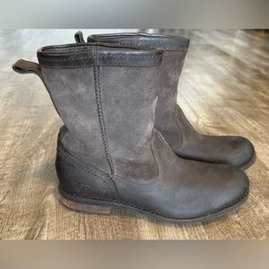 UGG Lerette Boot Men's Size 10 Brown Suede Nubuck